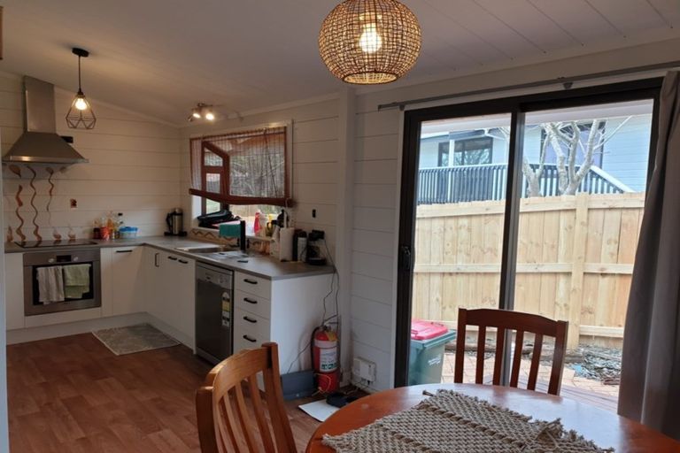 Photo of property in 11 Banyan Drive, Totara Heights, Auckland, 2105
