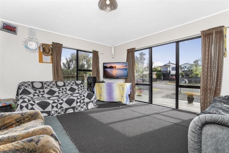 Photo of property in 173 Finlayson Avenue, Clendon Park, Auckland, 2103