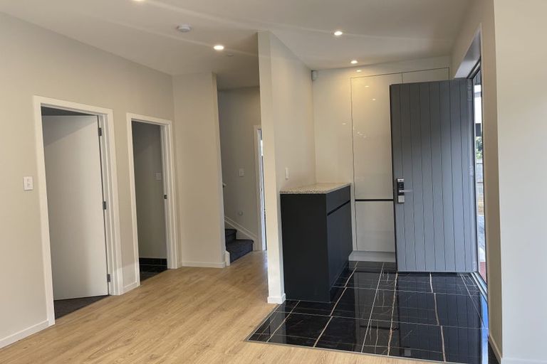 Photo of property in 3 Skanda Crescent, Flat Bush, Auckland, 2019
