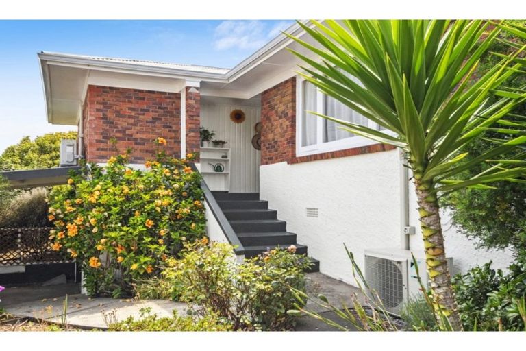 Photo of property in 15 Pacific Street, Waiuku, 2123