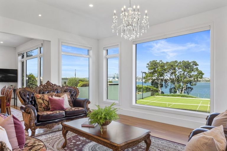 Photo of property in 3 Hinemoa Street, Birkenhead, Auckland, 0626