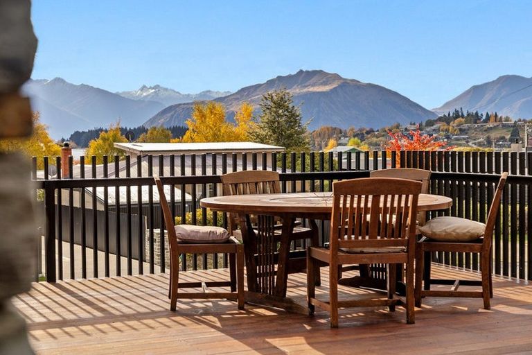 Photo of property in 148 Warren Street, Wanaka, 9305