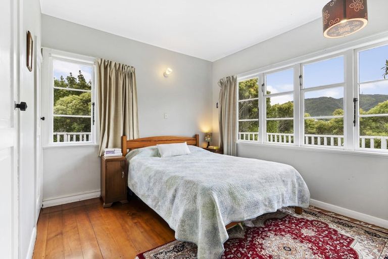 Photo of property in 105 Sunshine Avenue, Karori, Wellington, 6012
