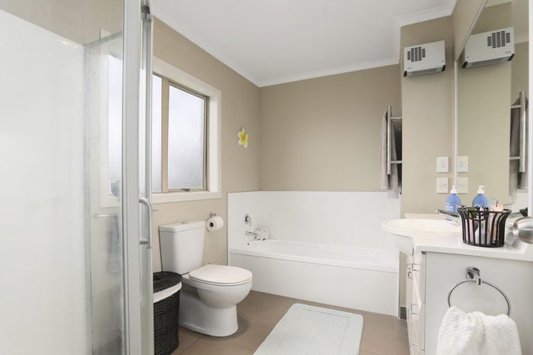 Photo of property in 3/107 Helvetia Road, Pukekohe, 2120