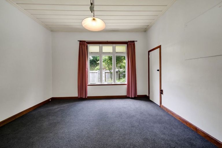 Photo of property in 44 Carrington Street, Lower Vogeltown, New Plymouth, 4310