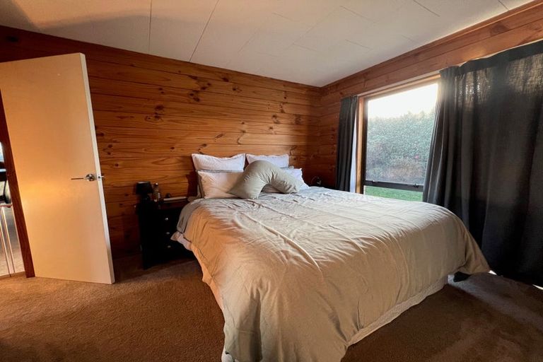 Photo of property in 98 Springs Road, Hornby, Christchurch, 8042