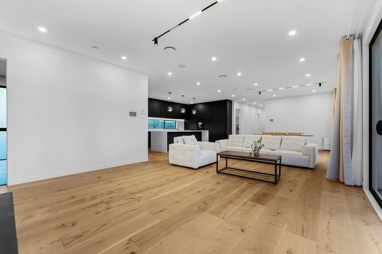 Photo of property in 6 Peet Row, Pokeno, 2471