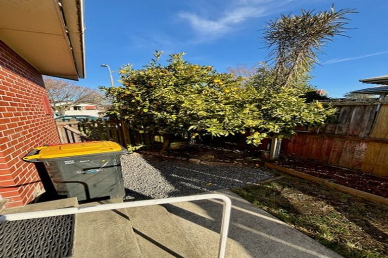 Photo of property in 14 Newbridge Place, Ilam, Christchurch, 8041