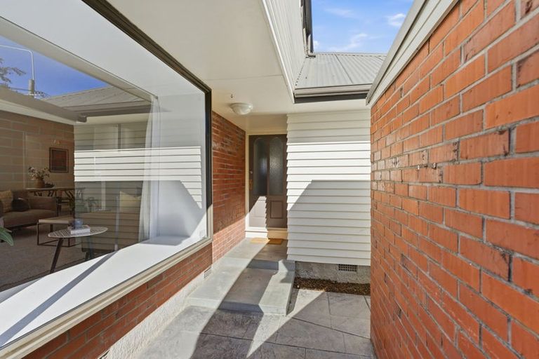 Photo of property in 1/318 Withells Road, Avonhead, Christchurch, 8042