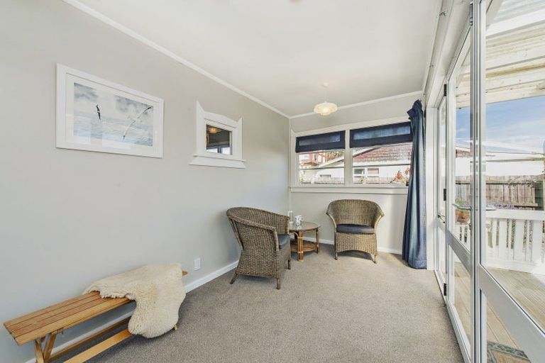 Photo of property in 25 Cross Street, Waikuku Beach, 7473