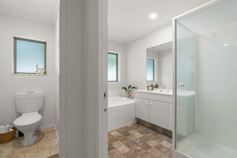 Photo of property in 10 Laburnum Glen, Mount Maunganui, 3116
