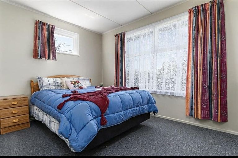 Photo of property in 4 Taverner Street, Carterton, 5713
