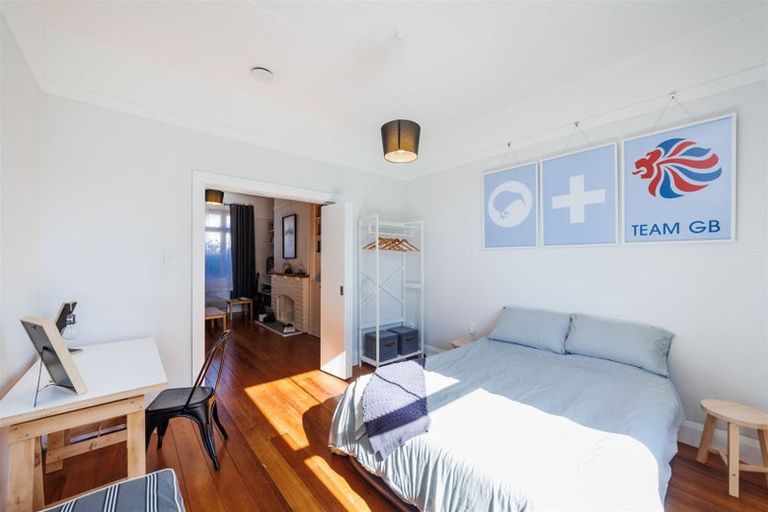 Photo of property in 4 Millar Street, Roslyn, Palmerston North, 4414