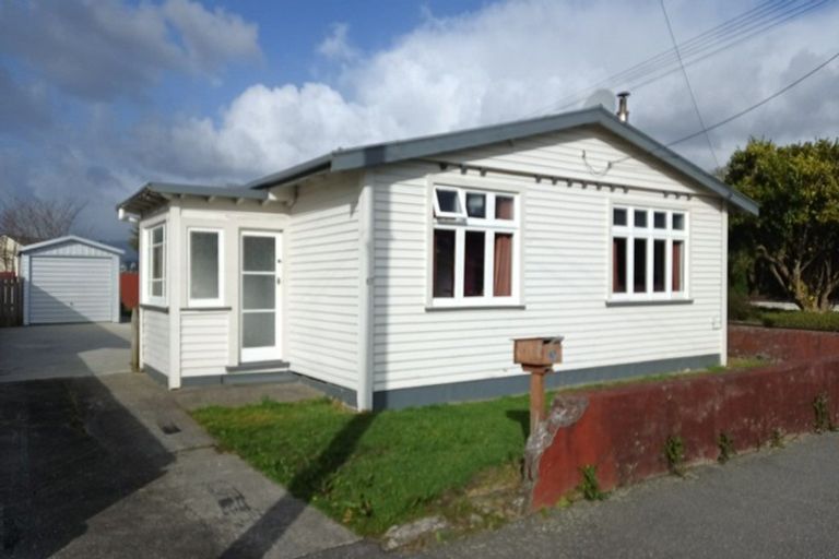 Photo of property in 67 Derby Street, Westport, 7825