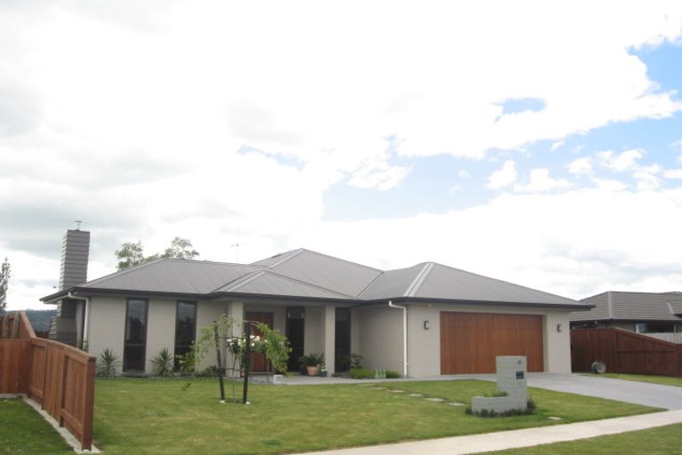 Photo of property in 11 Soma Place, Cambridge, 3434