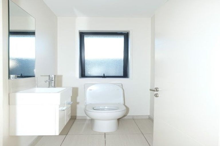 Photo of property in 43 Somerville Crescent, Aidanfield, Christchurch, 8025