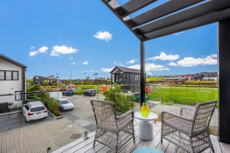 Photo of property in 12a Tikati Rise, Long Bay, Auckland, 0630