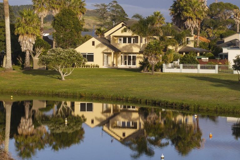 Photo of property in 51 Sanctuary Key, Papamoa Beach, Papamoa, 3118