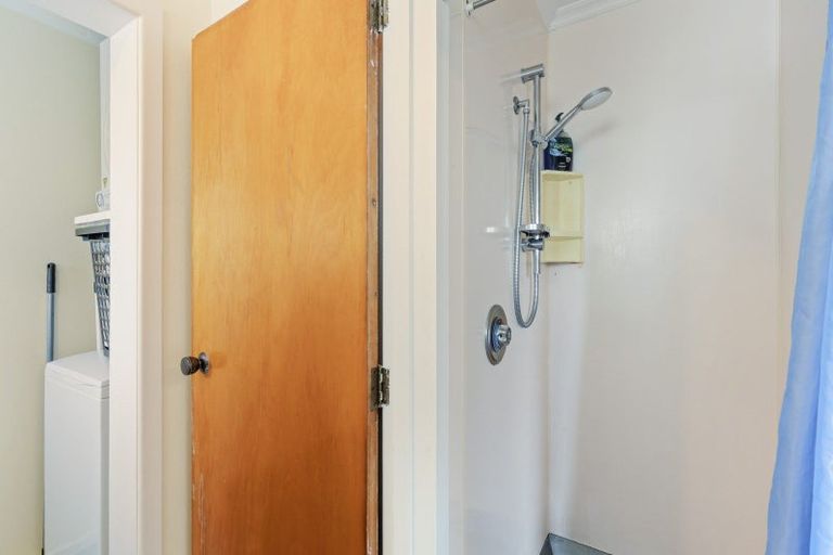 Photo of property in 2/220 Coronation Avenue, Welbourn, New Plymouth, 4310