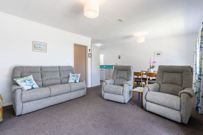 Photo of property in 2/3 Park Road, Paraparaumu Beach, Paraparaumu, 5032