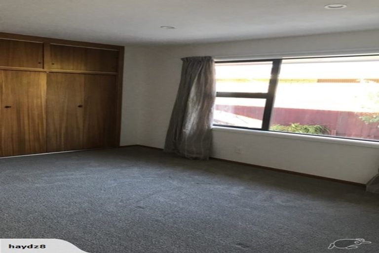 Photo of property in 5 Rhyl Place, Bryndwr, Christchurch, 8053