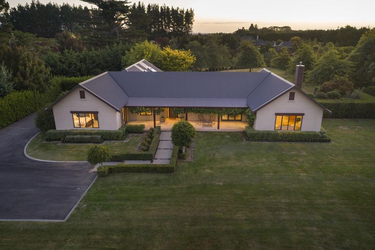 Photo of property in 443 Stoney Creek Road, Kelvin Grove, Palmerston North, 4470