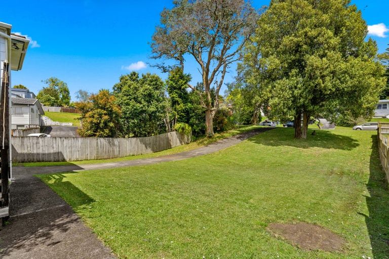 Photo of property in 20 Halberg Street, Glenfield, Auckland, 0629