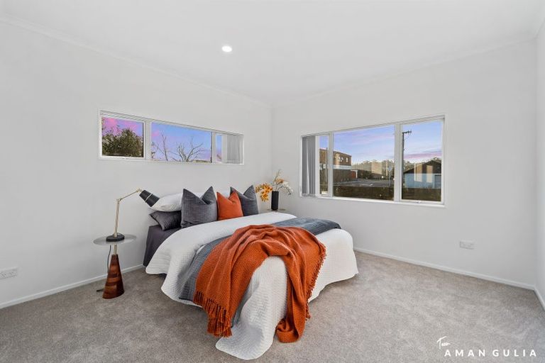 Photo of property in 208a Henderson Valley Road, Henderson, Auckland, 0612