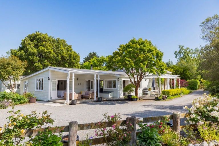 Photo of property in 149a Bidwills Cutting Road, Morison Bush, Greytown, 5794