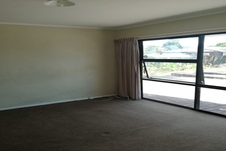 Photo of property in 162 Rathgar Road, Henderson, Auckland, 0610