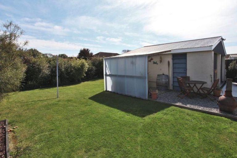 Photo of property in 13 Ruakaka Street, Hornby, Christchurch, 8042