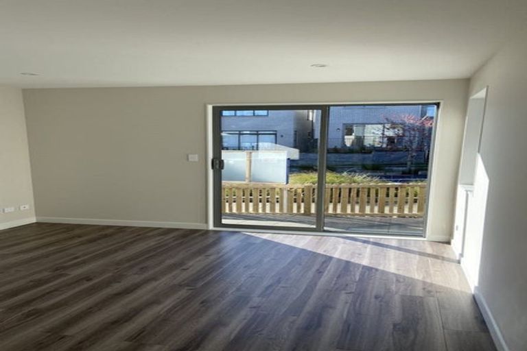 Photo of property in 3 Skua Road, Hobsonville, Auckland, 0616