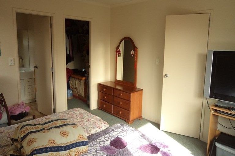 Photo of property in 16 Earlswood Avenue, Hamilton East, Hamilton, 3216