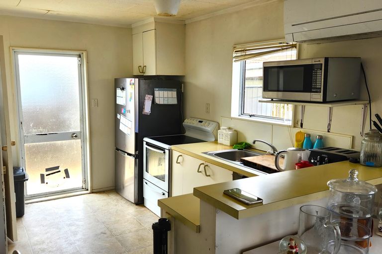 Photo of property in 5/8 Onslow Road, Papakura, 2110