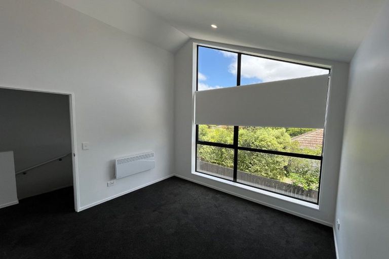 Photo of property in 2/110 Kervil Avenue, Te Atatu Peninsula, Auckland, 0610