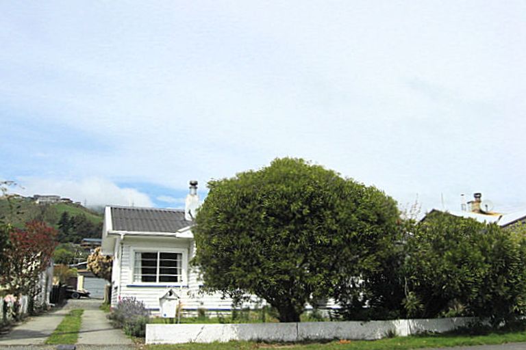 Photo of property in 31 Koromiko Avenue, Stoke, Nelson, 7011