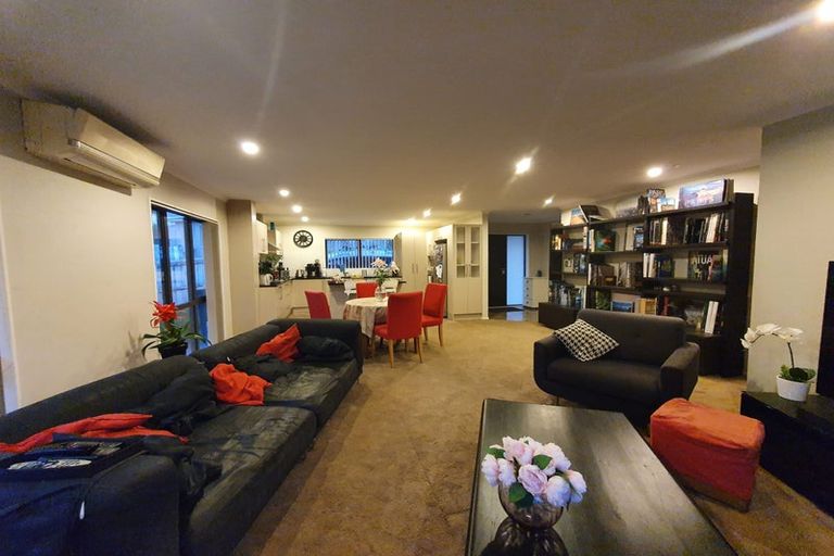 Photo of property in 813 Te Atatu Road, Te Atatu Peninsula, Auckland, 0610