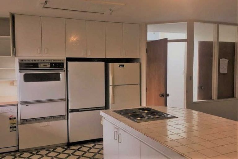 Photo of property in 6- 8 Clyde Road, Upper Riccarton, Christchurch, 8041