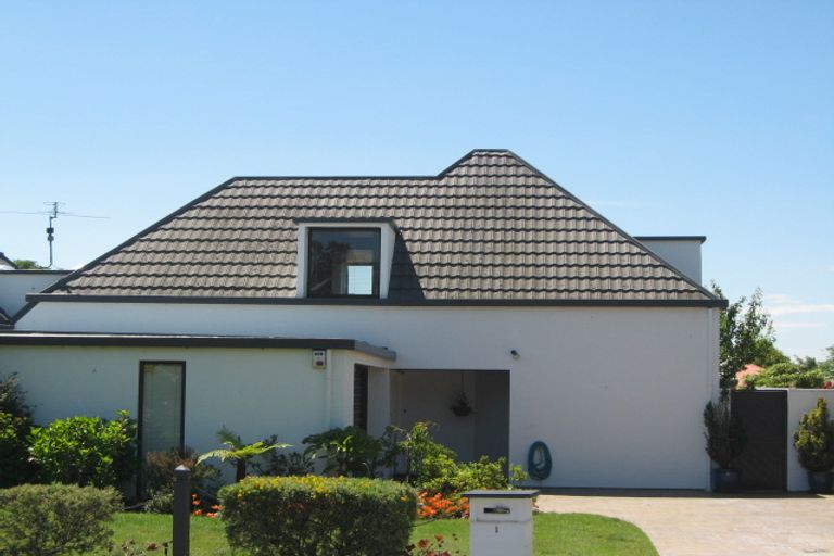 Photo of property in 1 Pentonville Close, Westmorland, Christchurch, 8025