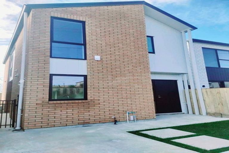 Photo of property in 14 Papai Lane, Massey, 0614