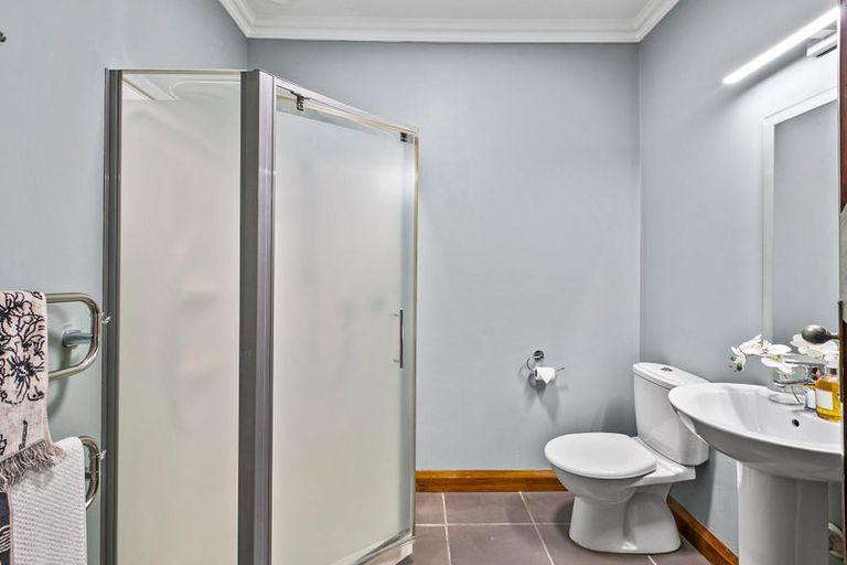 Photo of property in 2 Rawhiti Street, Vogeltown, New Plymouth, 4310