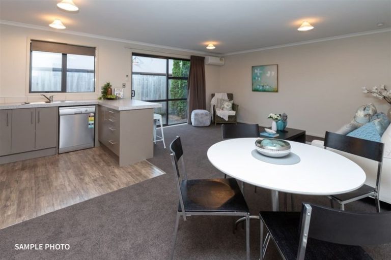 Photo of property in 108u4 Old Farm Road, Hamilton East, Hamilton, 3216