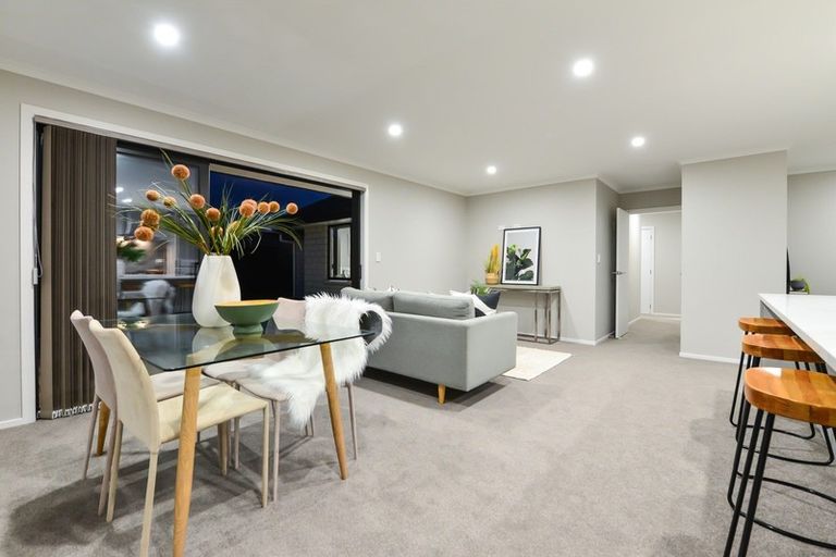 Photo of property in 32 Isobel Hodgson Drive, Cambridge, 3434