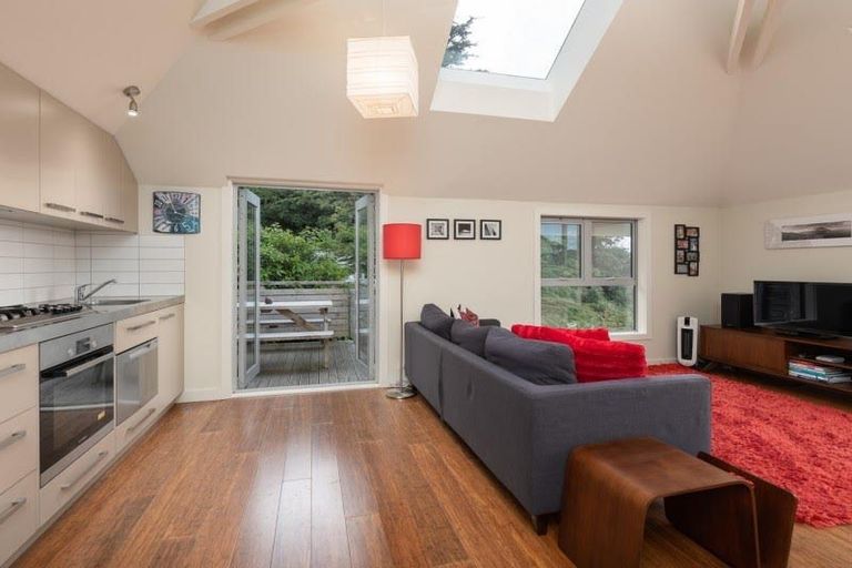 Photo of property in 1/26 Orangi Kaupapa Road, Northland, Wellington, 6012