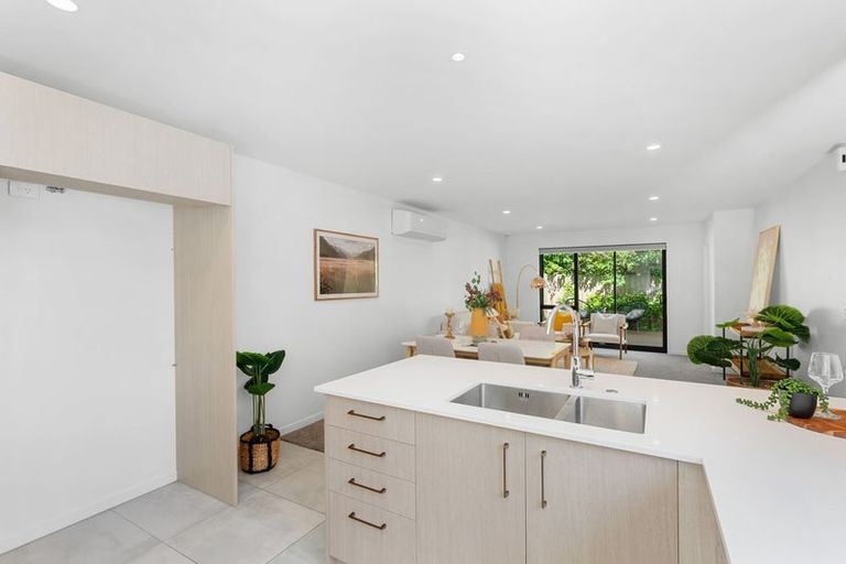 Photo of property in 23 Shearer Avenue, Papanui, Christchurch, 8052