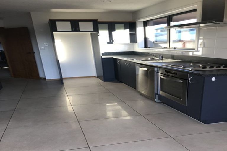 Photo of property in 5 Rhyl Place, Bryndwr, Christchurch, 8053