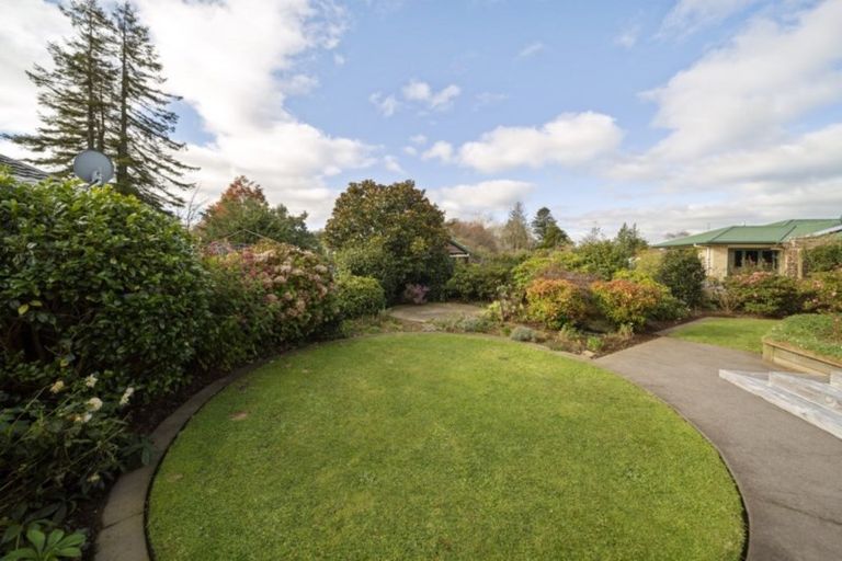 Photo of property in 20 Verona Place, Stratford, 4332