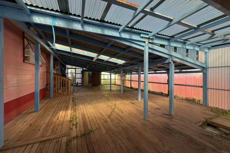 Photo of property in 11 Vimy Place, Mangere, Auckland, 2022
