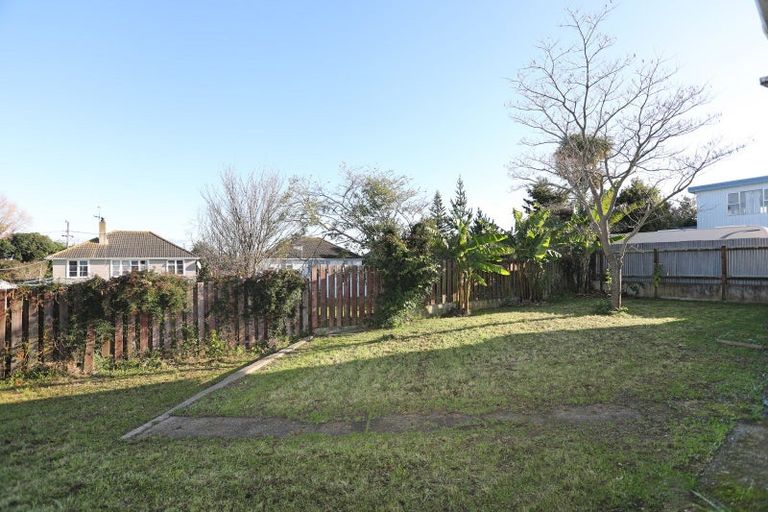 Photo of property in 9 Meads Place, Bulls, 4818