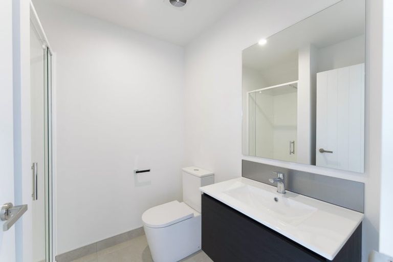 Photo of property in 3/55 Marshland Road, Shirley, Christchurch, 8061